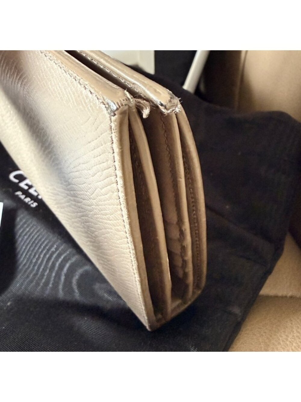 Celine Large Strap Wallet in Grained Calfskin Pebble Taupe/Gray Authentic - Picture 6 of 16